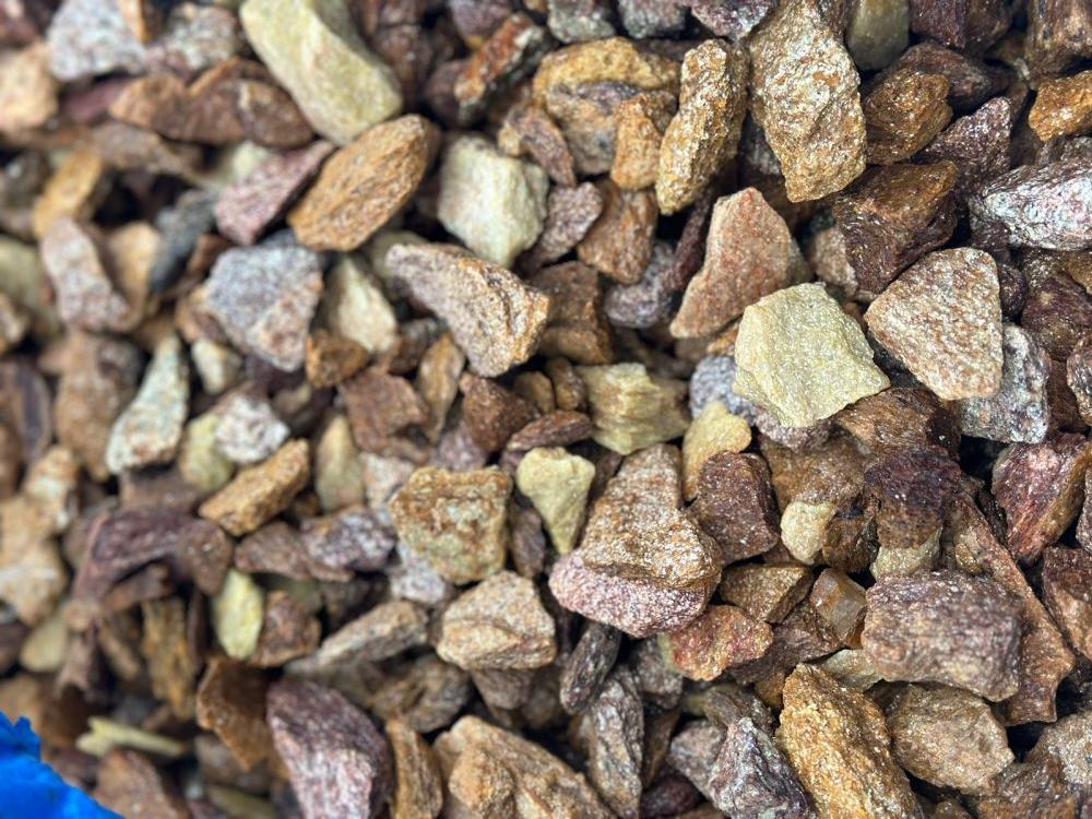 Златолит персиковый декоративная каменная крошка купить в Белгороде