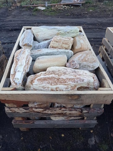 Златолит жёлтый, жёлто-зелёный глыбки и валуны для ланшафтного дизайна купить в Белгороде