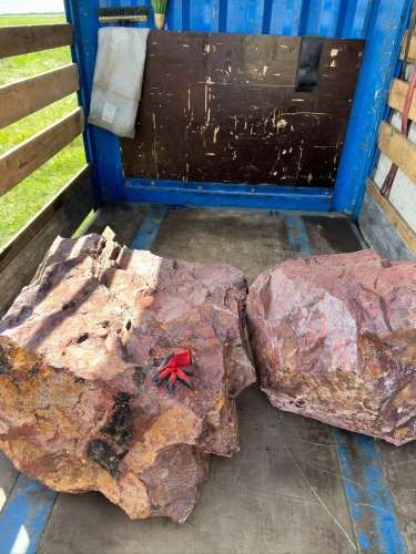 Ландшафтные глыбы красно-фиолетовые 200-1000 килограмм купить в Белгороде