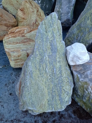 Златолит жёлтый, жёлто-зелёный глыбки и валуны для ланшафтного дизайна купить в Белгороде