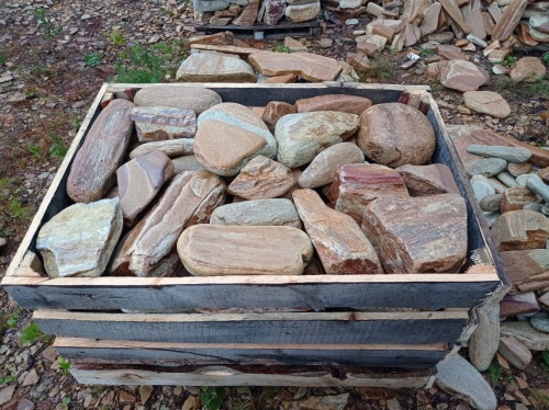 Златолит жёлтый, жёлто-зелёный глыбки и валуны для ланшафтного дизайна купить в Белгороде