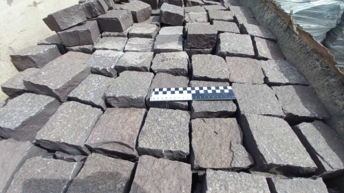 Лемезит колотая брусчатка 10 * 10 см. для парковки купить в Белгороде