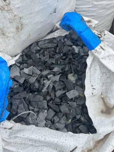 купить чёрный щебень
